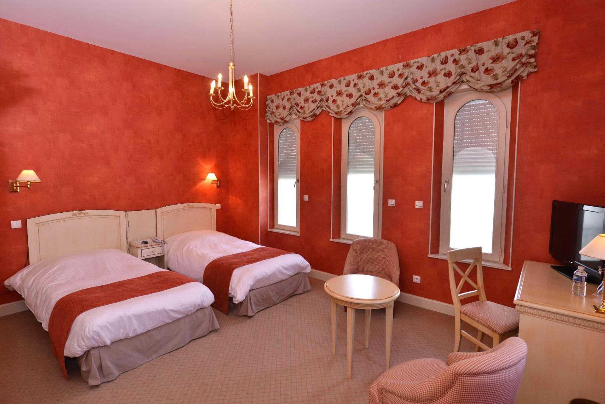 Hotel Castel Jeanson เอ-แชมเปญ ภายนอก รูปภาพ