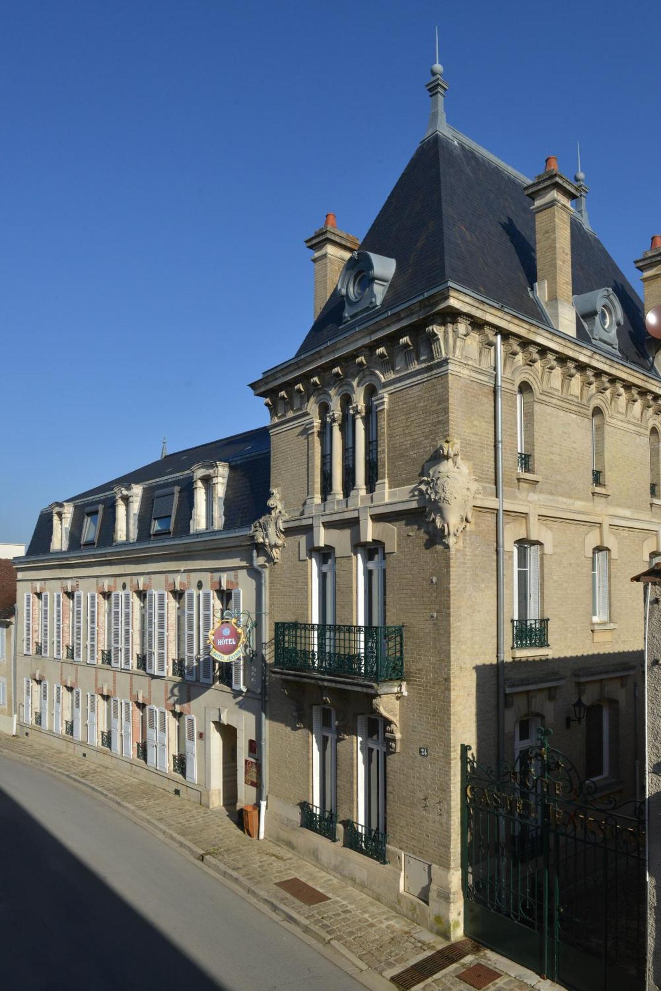 Hotel Castel Jeanson เอ-แชมเปญ ภายนอก รูปภาพ